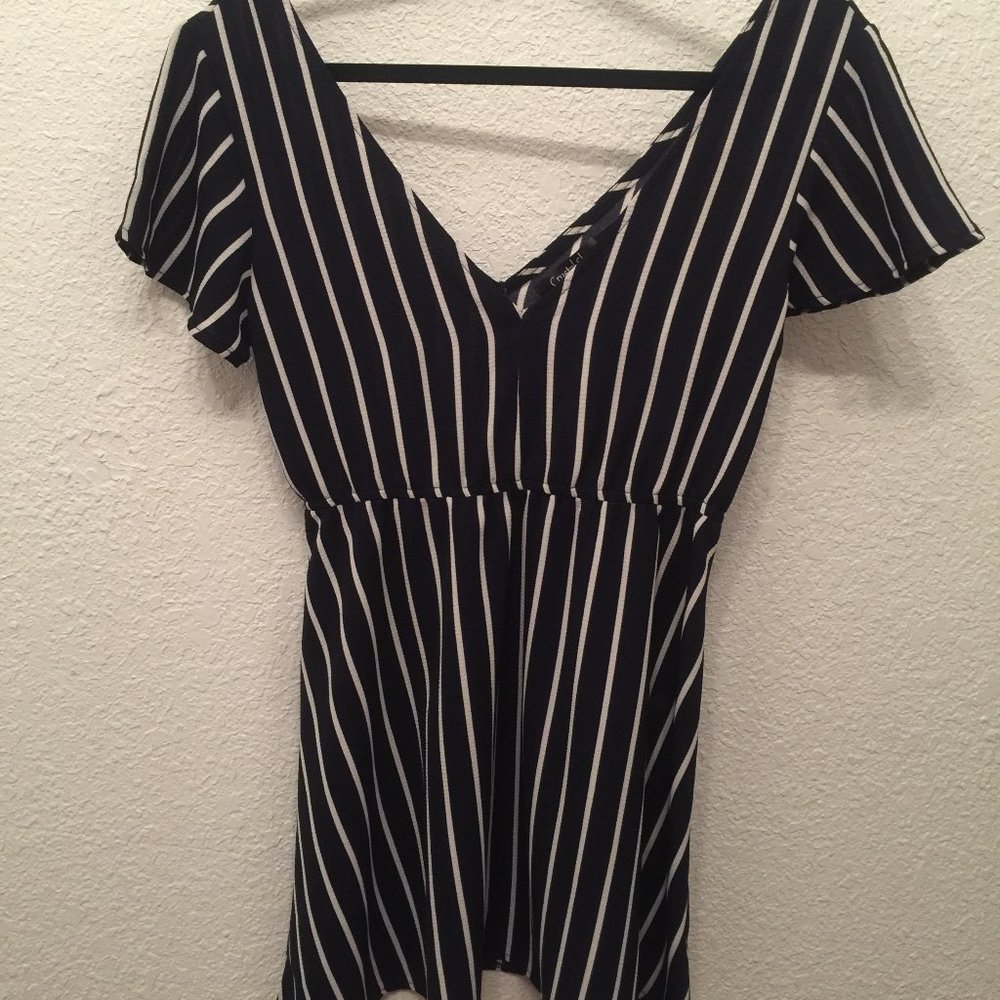 Crystal Sky Short Black and White Dress Size 5